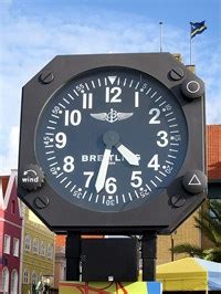 [Breitling] Curaçao public clock : r/Watches 